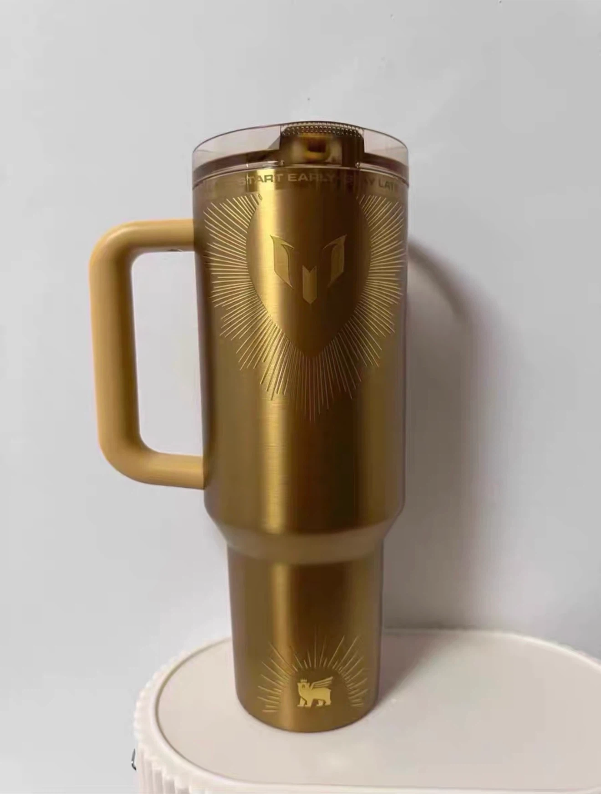Stanley x Messi Limited Edition Gold Tumbler, 40oz (1.18L), Double-Wall Vacuum Insulated 304 Stainless Steel Water Cup with Straw & Handle, Keeps Cold & Hot, Great for Car, Commute & Outdoor