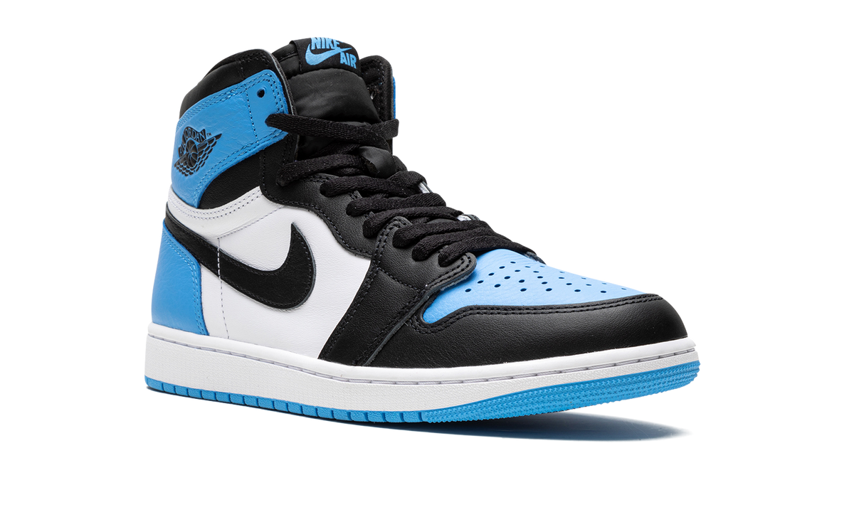 Air Jordan 1 Retro High OG "UNC Toe" DZ5485 400